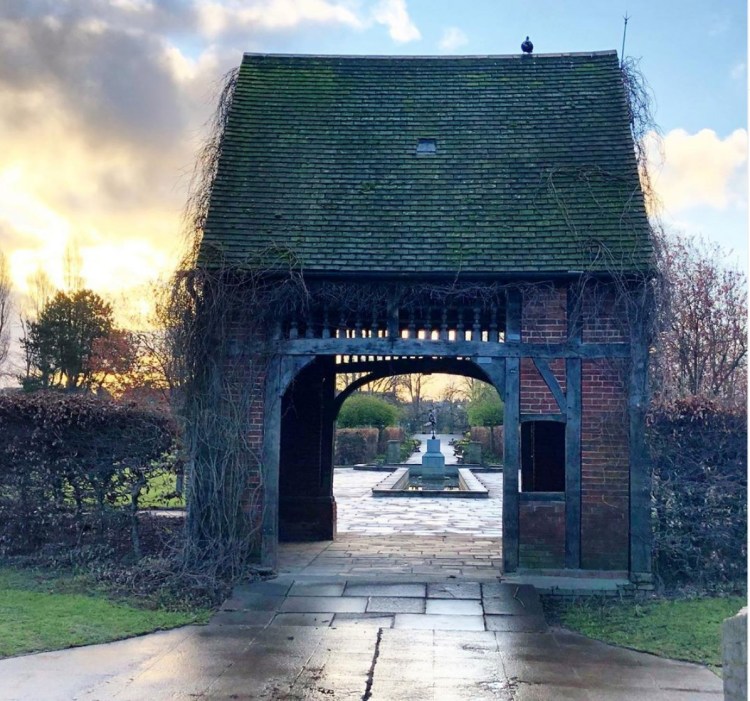Rowntree Park Lychgate dove cot